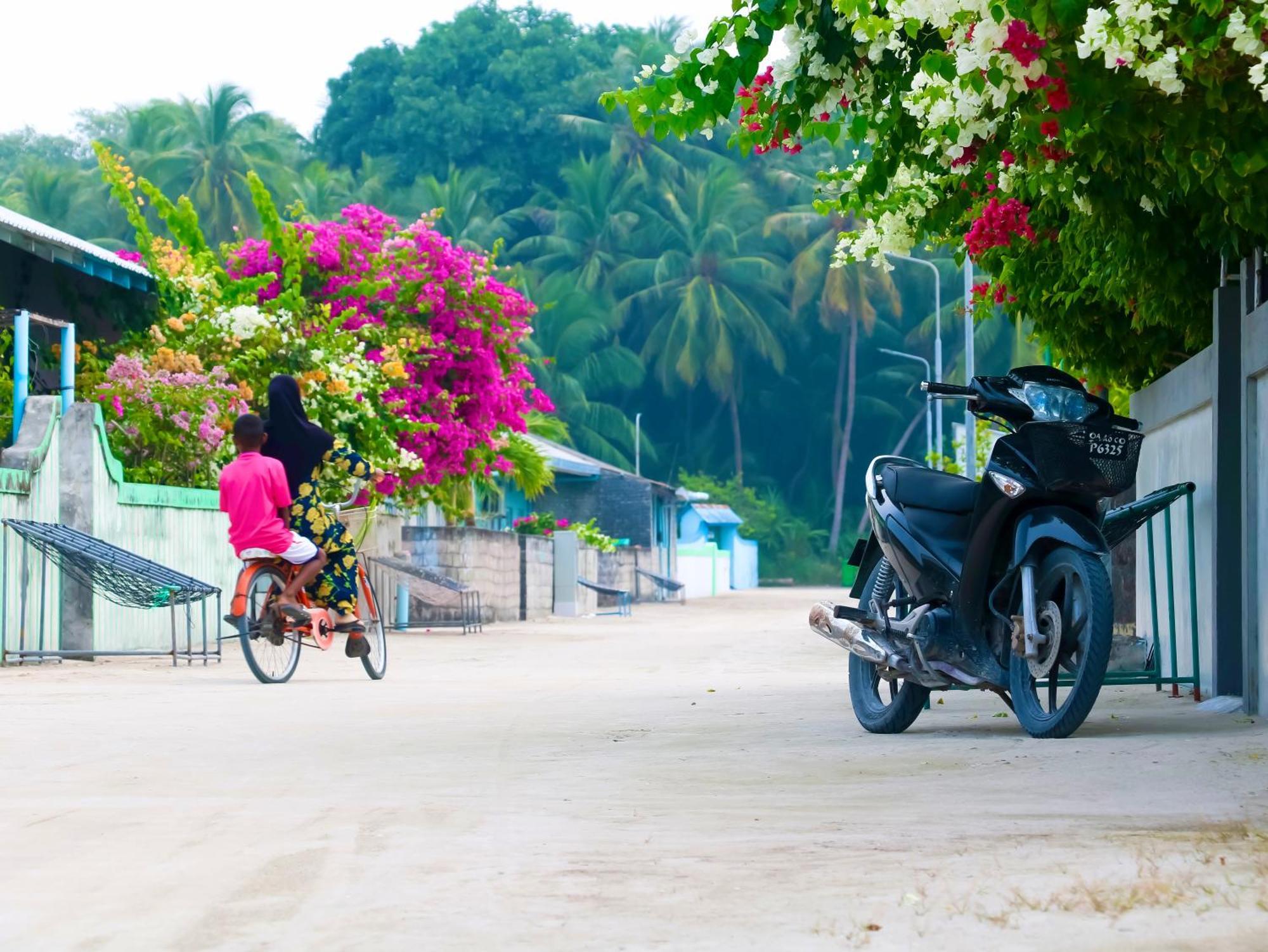 Crystal Sea Inn Bileffahi Bagian luar foto