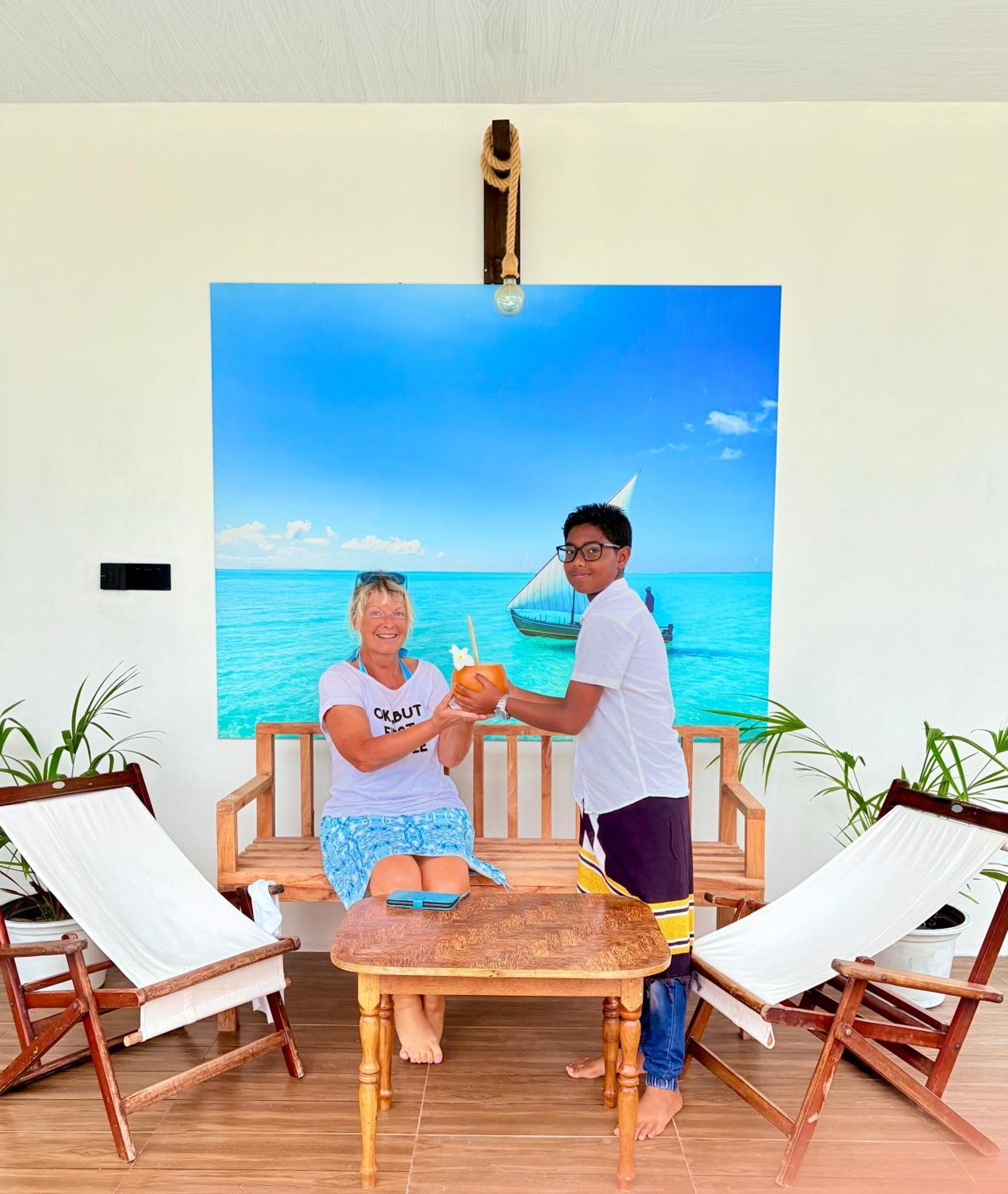Crystal Sea Inn Bileffahi Bagian luar foto